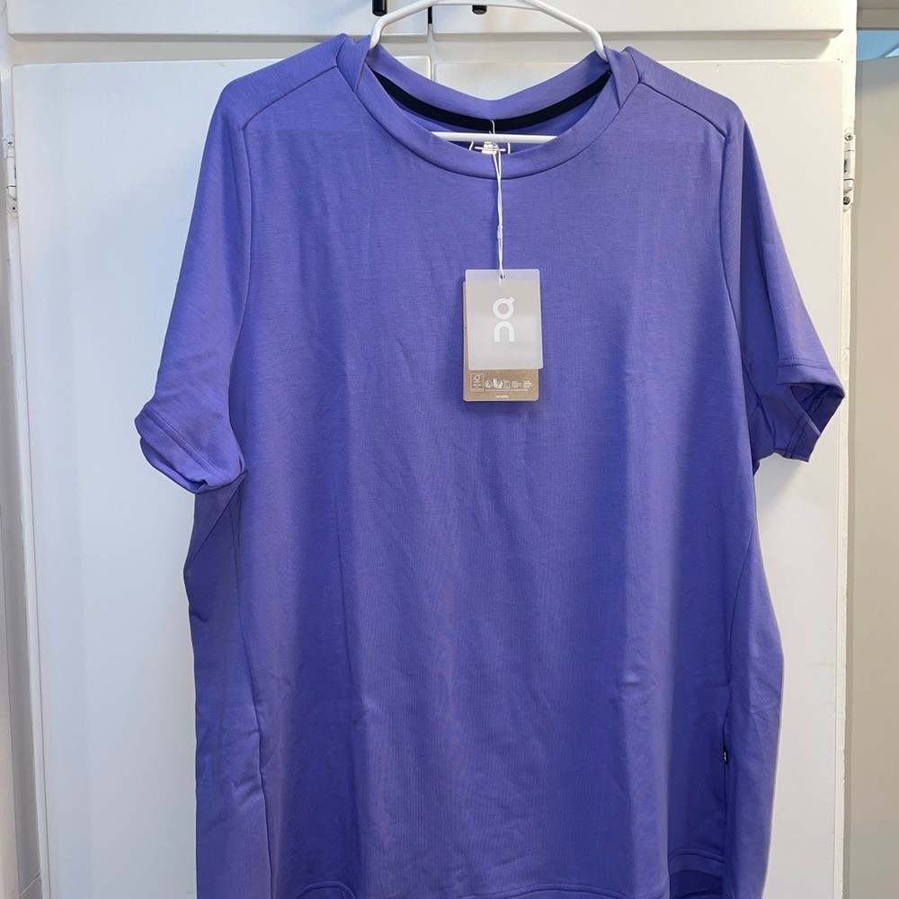 NWT On Running Women's Focus-T in Purple